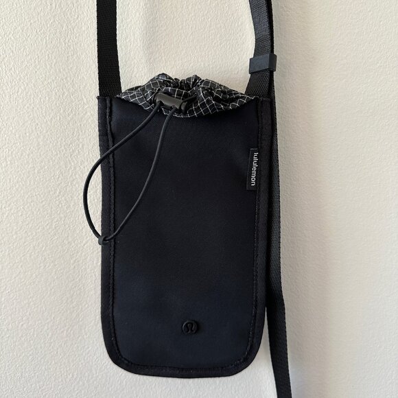 Lululemon Phone Crossbody Bag Black - Picture 1 of 2